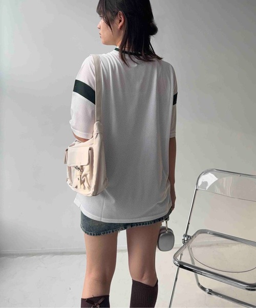 AS KNOW AS plus(アズノゥアズプラス)の「◎メッシュとラインロゴTシャツ(Tシャツ/カットソー・レディース・アイボリー/ブラック/ネイビー/アイボリー系/ネイビー系/ピンク系/サックスブルー系/ブラック系4/アイボリー系4/サックスブルー系4/ピンク系5/アイボリー系5/ネイビー系5/ネイビー系6/イエロー系6/ブラック系6/ホワイト系6・FREE)」の22枚目の写真