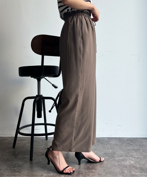 Chez toi（シェトワ）の「リネンタッチストレッチイージワイドパンツ