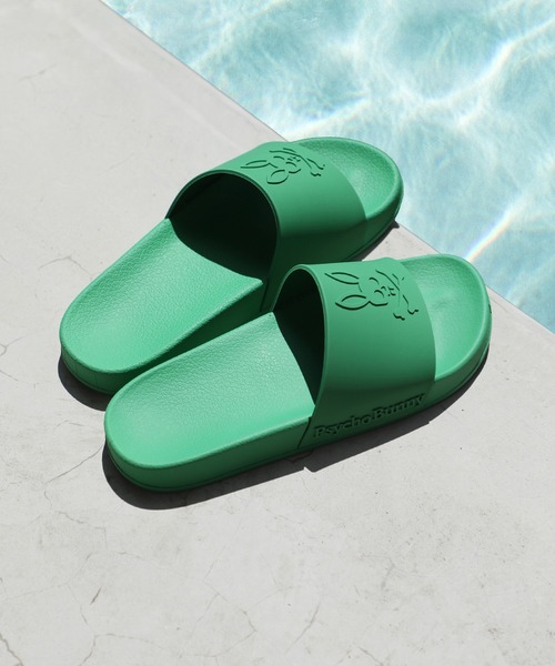 Psycho Bunny（サイコバニー）の「エンボスロゴ シャワーサンダル