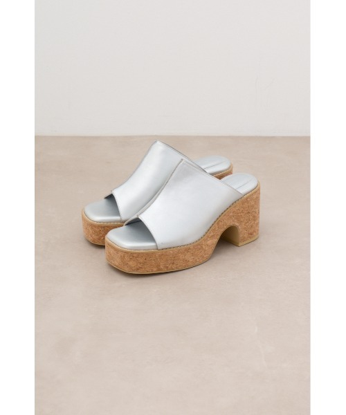 AZUL by moussy（アズールバイマウジー）の「センターシーム