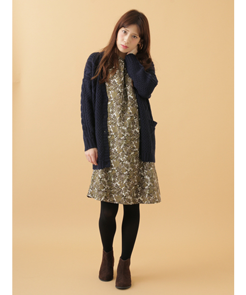 Green Parks(グリーンパークス)の「・Uノーカラーケーブルウールカーデ(カーディガン/ボレロ・レディース・チャコールグレー/ネイビー/アイボリー/レッド・FREE)」の3枚目の写真