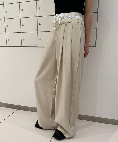 solleim(ソルレム)の「ダブルウエストルーズスラックス(その他パンツ・レディース・アイボリー/ブラック・M)」の4枚目の写真