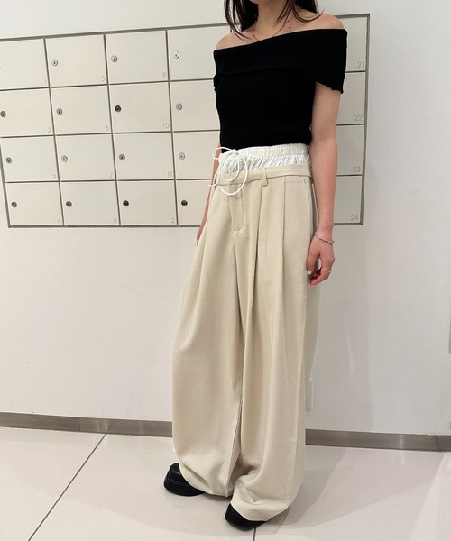 solleim(ソルレム)の「ダブルウエストルーズスラックス(その他パンツ・レディース・アイボリー/ブラック・M)」の5枚目の写真