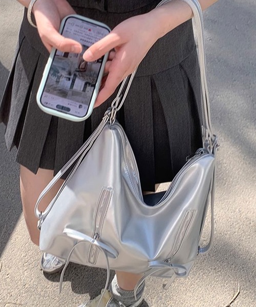 リュックにもなる3WAY】リボンファスナーショルダーBAG（ショルダー