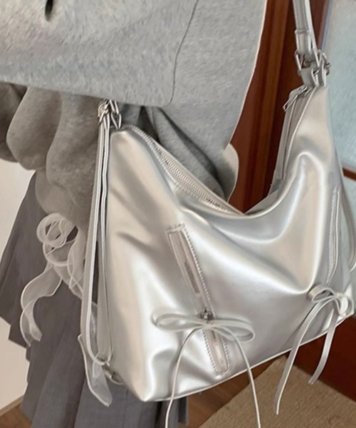 リュックにもなる3WAY】リボンファスナーショルダーBAG（ショルダー