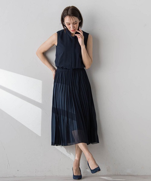 Viaggio新品タグ付き¥49.500 シルクライクシフォンワンピ40%OFF セール】シルクライクシフォンワンピース≪洗濯機で洗える