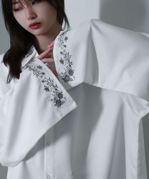 スターバレリーナ　花柄刺繍 ホワイトシャツ フレアスリーブ スターバレリーナ 花柄刺繍 ホワイトシャツ フレアスリーブ