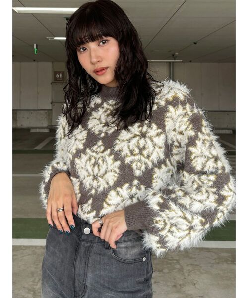 MURUA（ムルーア）の「ダマスクシャギーニットトップス（ニット/セーター・レディース・ブラック/パープル/モカ・FREE）」の18枚目の写真