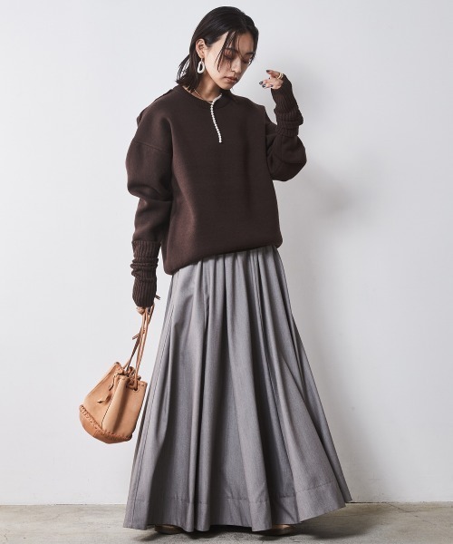 CHIC STYLE（シックスタイル）の「アームウォーマー付クルーネックニットプルオーバー ＜大きいサイズ有＞シックスタイル（ニット/セーター・レディース・グレー/アイボリー/ブラック/ブラウン・M/L/LL/3L/4L/5L）」の10枚目の写真