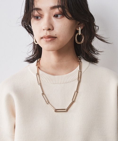 CHIC STYLE（シックスタイル）の「アームウォーマー付クルーネックニットプルオーバー ＜大きいサイズ有＞シックスタイル（ニット/セーター・レディース・グレー/アイボリー/ブラック/ブラウン・M/L/LL/3L/4L/5L）」の15枚目の写真