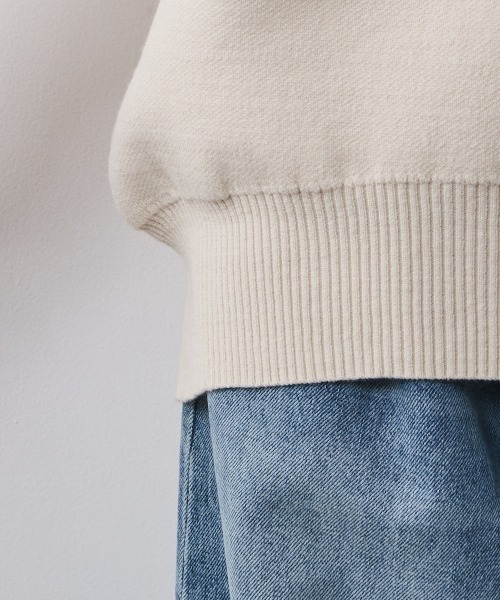 CHIC STYLE（シックスタイル）の「アームウォーマー付クルーネックニットプルオーバー ＜大きいサイズ有＞シックスタイル（ニット/セーター・レディース・グレー/アイボリー/ブラック/ブラウン・M/L/LL/3L/4L/5L）」の20枚目の写真