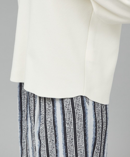 qualite（カリテ）の「リブスムースVネックニット（シャツ/ブラウス・レディース・チャコールグレー/スモークピンク/アイボリー/セージグリーン・フリー）」の19枚目の写真