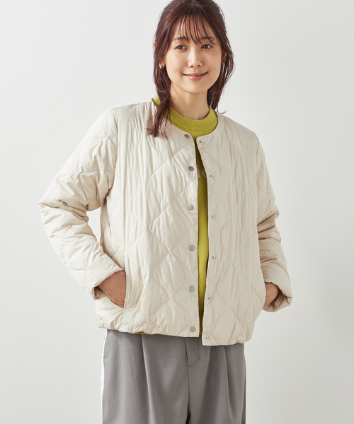 Petit Honfleur(プチオンフルール)の「ライトダウンジャケット(ダウンジャケット/コート・レディース・アイボリー/ブラック・9号/11号)」の3枚目の写真