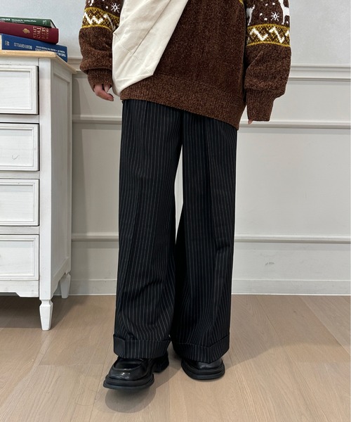 kutir(クティール)の「ワイドストレートスラックスパンツ(スラックス・レディース・グレー系その他2/ネイビー×ホワイト/ブラック×ホワイト/ブラック/チャコールグレー・マルチサイズ)」の3枚目の写真