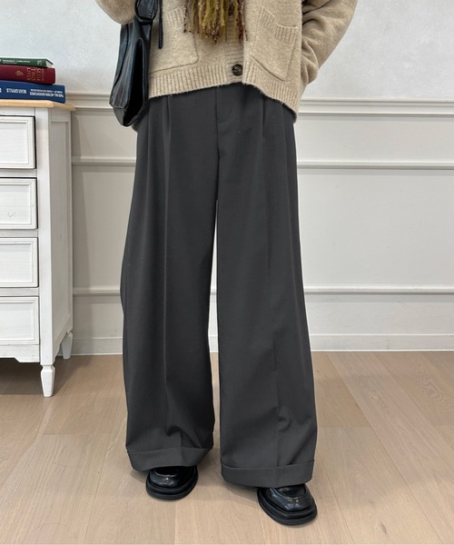 kutir(クティール)の「ワイドストレートスラックスパンツ(スラックス・レディース・グレー系その他2/ネイビー×ホワイト/ブラック×ホワイト/ブラック/チャコールグレー・マルチサイズ)」の4枚目の写真