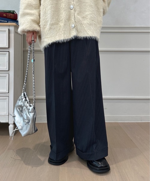 kutir(クティール)の「ワイドストレートスラックスパンツ(スラックス・レディース・グレー系その他2/ネイビー×ホワイト/ブラック×ホワイト/ブラック/チャコールグレー・マルチサイズ)」の5枚目の写真