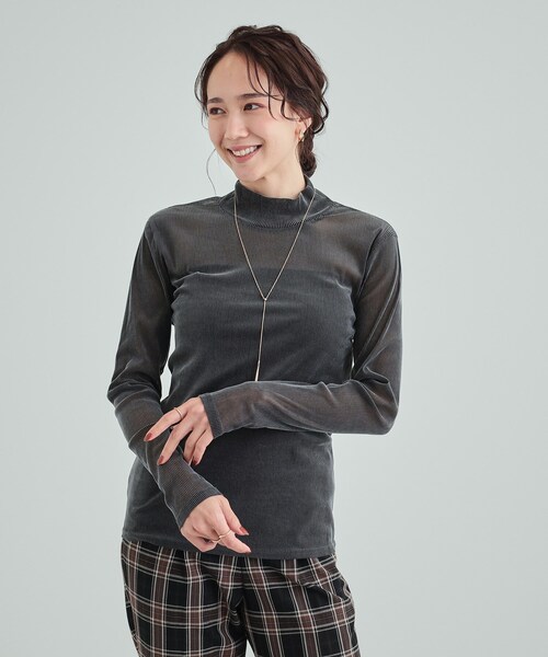 SHOO・LA・RUE（シューラルー）の「チュールストライプハイネック（Tシャツ/カットソー・レディース・チャコール/アイボリー系2/モスグリーン系2・04/01/02/03）」の8枚目の写真