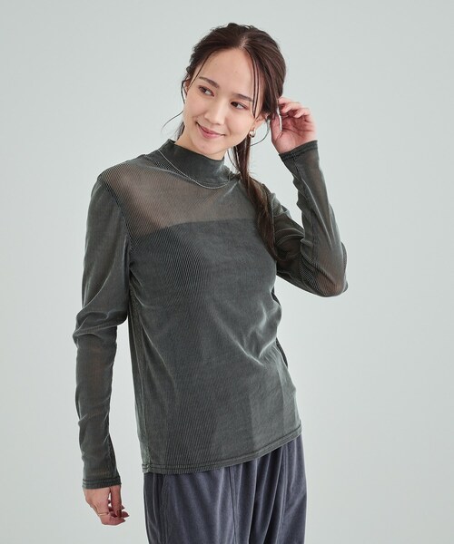 SHOO・LA・RUE（シューラルー）の「チュールストライプハイネック（Tシャツ/カットソー・レディース・チャコール/アイボリー系2/モスグリーン系2・04/01/02/03）」の12枚目の写真