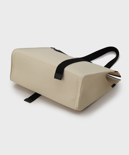 GALLEST(ギャレスト)の「◆フェルトトートバッグ(トートバッグ・レディース・チャコールグレー/ライトベージュ・00)」の6枚目の写真