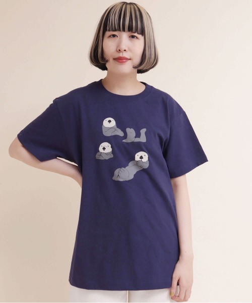 didizizi（ディディジジ）の「ラッコフレンズプリントTシャツ（Tシャツ/カットソー・レディース・ネイビー/ホワイト/ピンク・FREE）」の12枚目の写真