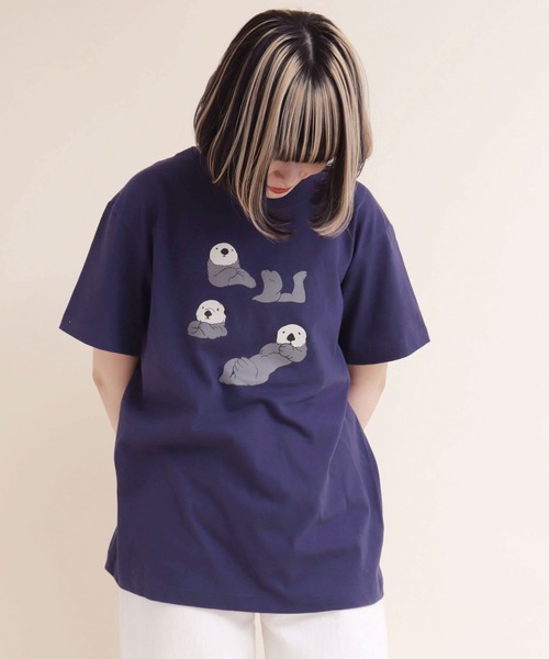 didizizi（ディディジジ）の「ラッコフレンズプリントTシャツ（Tシャツ/カットソー・レディース・ネイビー/ホワイト/ピンク・FREE）」の15枚目の写真