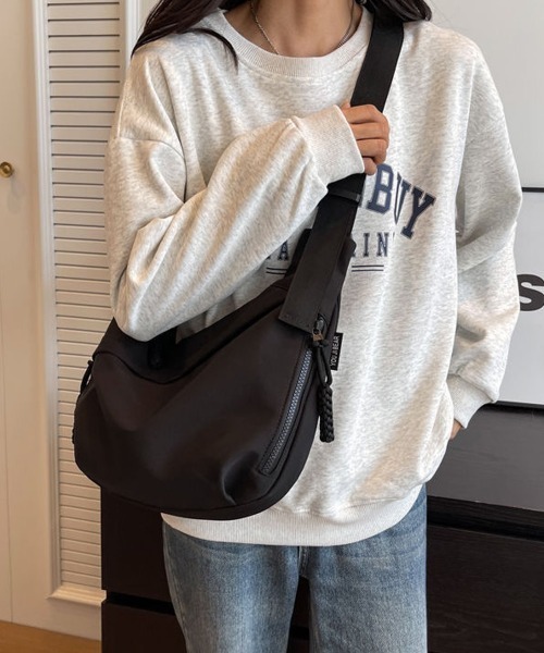 NEW GENTLEMAN（ニュージェントルマン）の「リッパー ワンショルダーバッグ（ショルダーバッグ・メンズ・ブラック・FREE）」の5枚目の写真