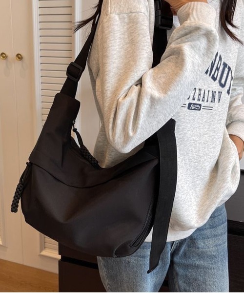 NEW GENTLEMAN（ニュージェントルマン）の「リッパー ワンショルダーバッグ（ショルダーバッグ・メンズ・ブラック・FREE）」の6枚目の写真