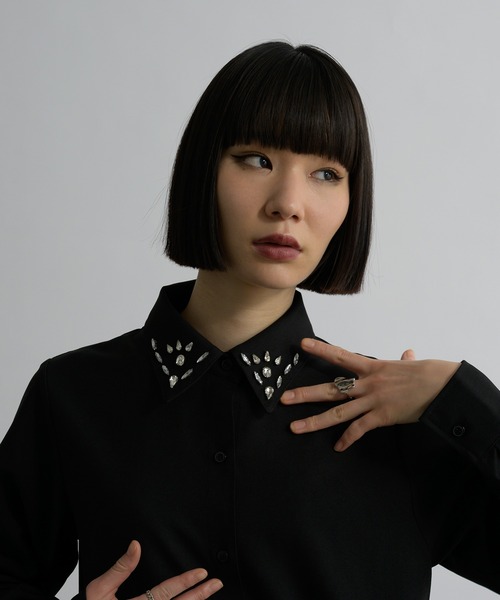 Ellno de Mavie（エルノデメヴィ）の「ビジューツキシャツ（シャツ/ブラウス・レディース・ブラック/オフホワイト・FREE）」の16枚目の写真