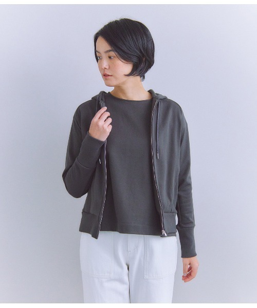SIPULI(シプリ)の「French Terry ジップアップフードパーカ(Tシャツ/カットソー・レディース・ダークグレー/ピンク/ホワイト・2/3)」の3枚目の写真