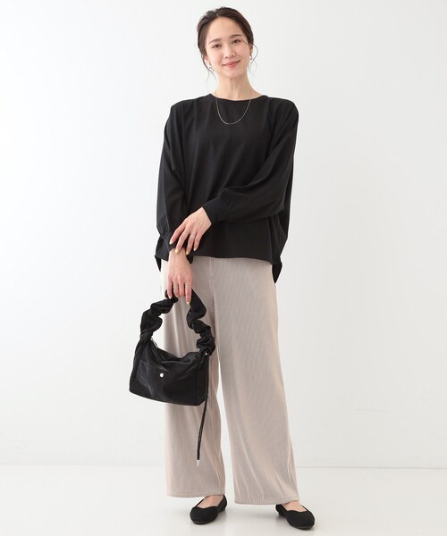 DRESKIP（ドレスキップ）の「【高レビュー/洗える/洗濯後シワになりにくい/体型カバー】お袖ゆったり さらさらドルマンブラウス（シャツ/ブラウス・レディース・ブラック/ライトグレー/ピンク系/スモーキーグリーン系/ライトベージュ/ライトブルー・00）」の13枚目の写真