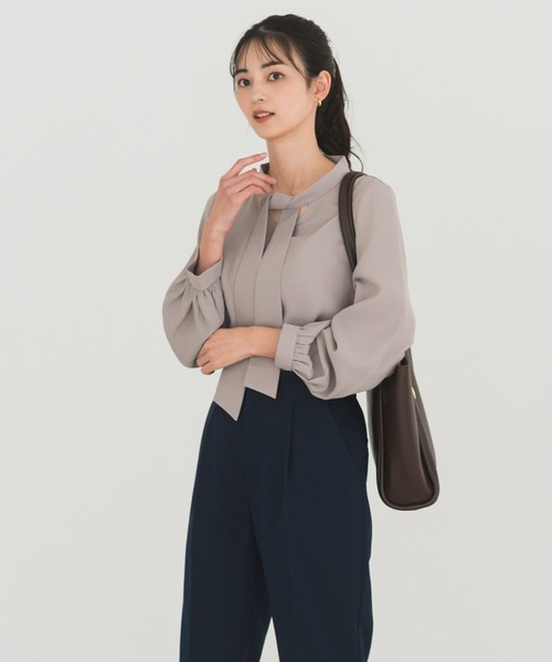 CELEN（セレン）の「【洗える/防シワ加工/UV加工/花粉防止】2WAYボウタイブラウス 長袖（シャツ/ブラウス・レディース・グレー系その他/ホワイト/ブルー/ネイビー/ピンクベージュ/ブラック・L/M/S）」の10枚目の写真