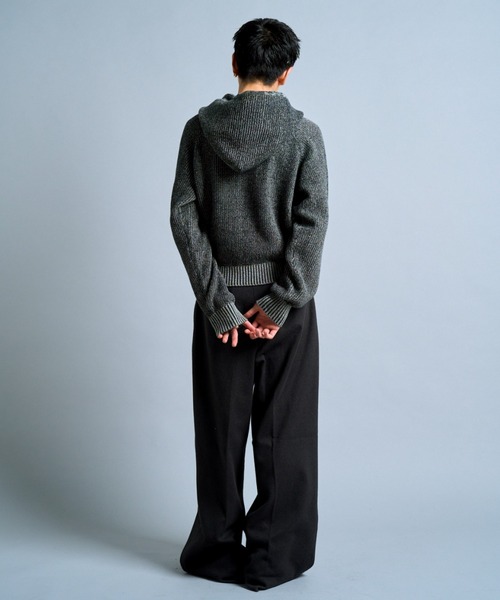Camphor wood（カンファーウッド）の「double zip mix yarn knit