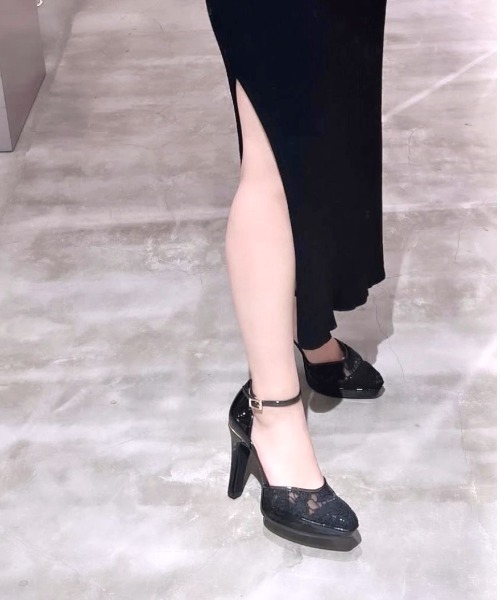 R&E（アールアンドイー）の「【25SS新作】【R&E】コットンレースセパレートパンプス（パンプス・レディース・ホワイト系/ブラック系・22.5cm/23cm/23.5cm/24cm/24.5cm/22cm）」の7枚目の写真