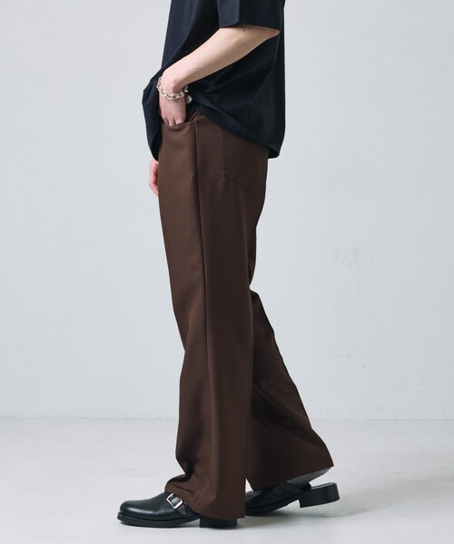FREAK'S STORE（フリークスストア）の「限定展開 スリムフィット スタプレツイル セミフレアパンツ（スラックス・メンズ・ブラック/チャコールグレー/ブラウン/ネイビー・MEDIUM/SMALL/LARGE）」の11枚目の写真