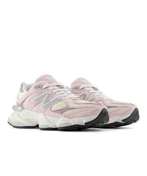 Kinetics(キネティクス)の「New Balance 9060(ニューバランス 90/60)(スニーカー・メンズ・ピンク系/グレー系/ブラウン系・28cm/27.5cm/27cm/26.5cm/26cm/25.5cm/25cm/24.5cm/24cm/23.5cm/23cm)」の7枚目の写真