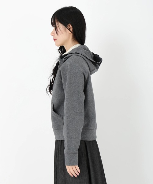 UNIVERVAL MUSE(ユニバーバル ミューズ)の「レース付フーディーパーカー カーディガン(カーディガン/ボレロ・レディース・ブラック/オフホワイト/グレー・2)」の15枚目の写真