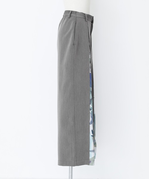 kOhAKU（コハク）の「『アート柄切替パンツ』（スラックス・レディース・グレー/ブラック・1/2）」の17枚目の写真