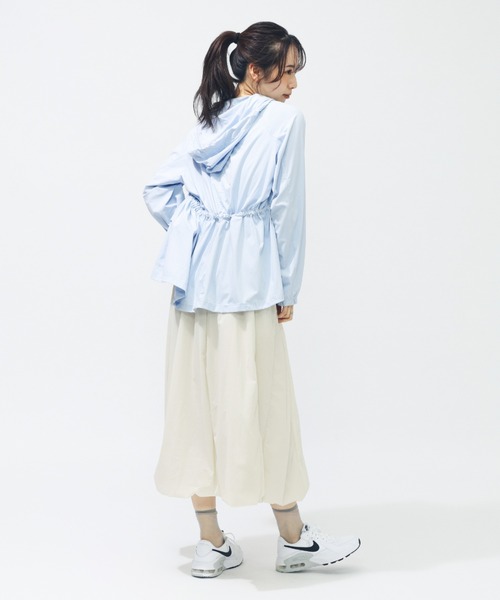 TIGORA(ティゴラ)の「ティゴラ TIGORA フィットネス 縦畝ウエストシャーリングジャケット(ナイロンジャケット・レディース・ラベンダー/ライトベージュ・S/M/L/XL)」の9枚目の写真