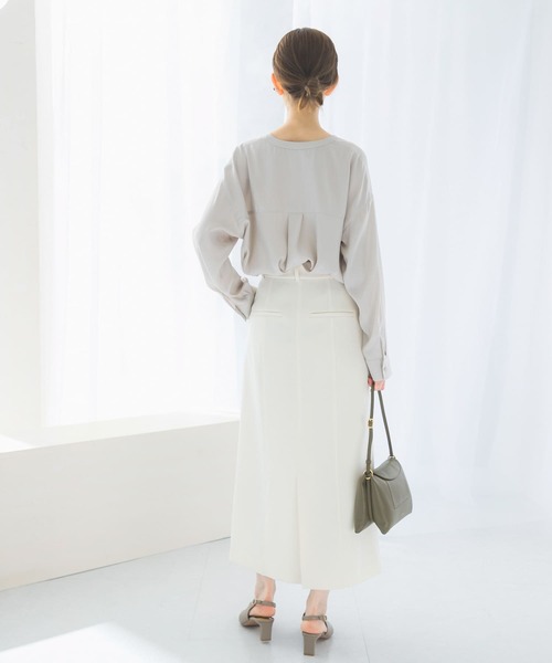 URBAN RESEARCH ROSSO WOMEN(アーバンリサーチ ロッソ)の「キュプラツイルVネックブラウス(シャツ/ブラウス・レディース・ブルー/モカ/ライトベージュ・FREE)」の12枚目の写真