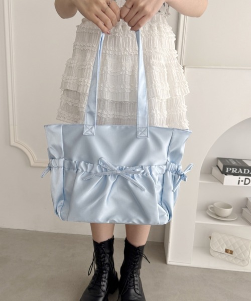 Loueme(ルエム)の「メニーポケットリボンサテンバッグ(トートバッグ・レディース・ピンク/ライトブルー/アイボリー/ブラック・FREE)」の16枚目の写真
