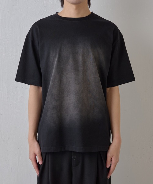 COLONY 2139（コロニートゥーワンスリーナイン）の「フロントスプレーTシャツ（Tシャツ/カットソー・メンズ・ブラック/ネイビー・MEDIUM/LARGE）」の8枚目の写真