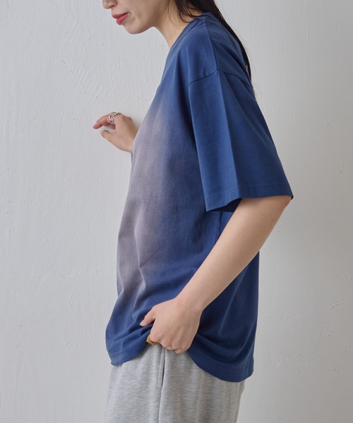 COLONY 2139（コロニートゥーワンスリーナイン）の「フロントスプレーTシャツ（Tシャツ/カットソー・メンズ・ブラック/ネイビー・MEDIUM/LARGE）」の19枚目の写真
