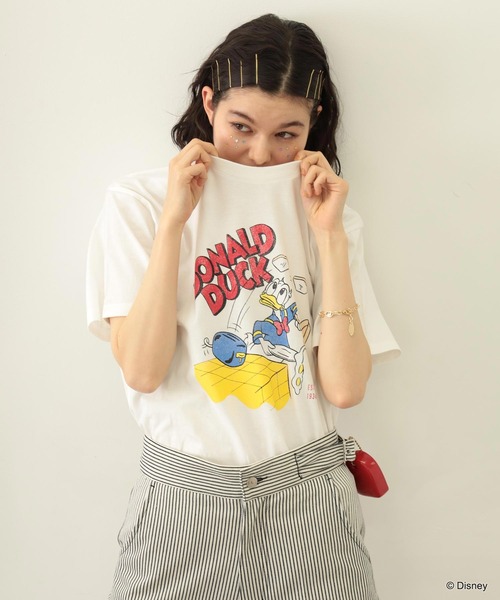 Disney(ディズニー)の「DONALD DUCK / COOKING S/S TEE(Tシャツ/カットソー・レディース・ライトブルー/ホワイト・ONE SIZE)」の6枚目の写真