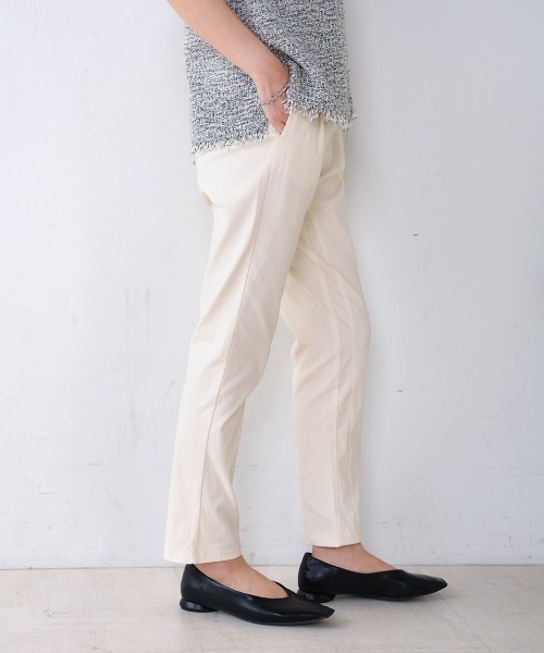 Bou Jeloud(ブージュルード)の「【34-42サイズ展開あり】 UV/接触冷感 HAKIYASEパンツ(その他パンツ・レディース・ベージュ/インディゴブルー/イエロー/ブルー/オフホワイト/ブラック/カーキ・SMALL/LARGE/X-LARGE/MEDIUM/X-SMALL)」の15枚目の写真