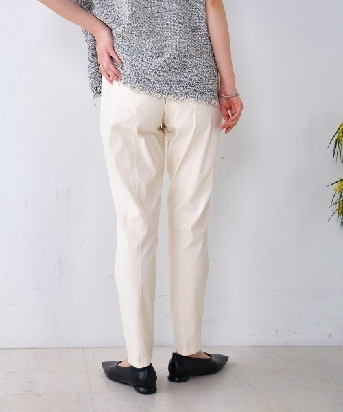 Bou Jeloud(ブージュルード)の「【34-42サイズ展開あり】 UV/接触冷感 HAKIYASEパンツ(その他パンツ・レディース・ベージュ/インディゴブルー/イエロー/ブルー/オフホワイト/ブラック/カーキ・SMALL/LARGE/X-LARGE/MEDIUM/X-SMALL)」の17枚目の写真