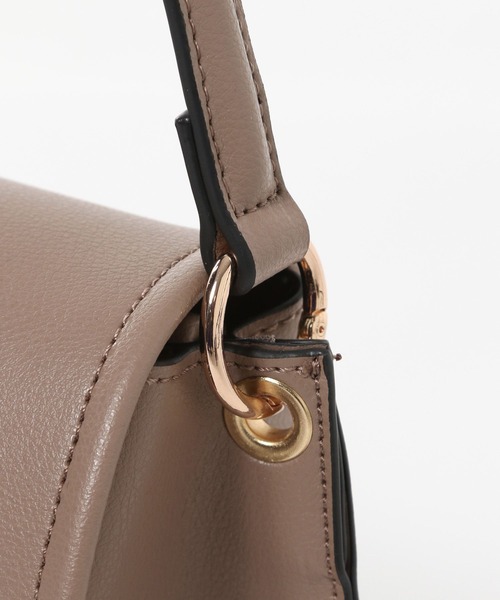 Andemiu（アンデミュウ）の「フラップショルダー492557（ハンドバッグ・レディース・ブラウン/アイボリー/ダークグレー・FREE）」の20枚目の写真