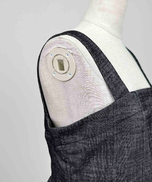 PICCIN PERLA(ピッチンペルラ)の「ペプラムリネンビスチェ(キャミソール・レディース・ブルー/ブラック・M)」の12枚目の写真