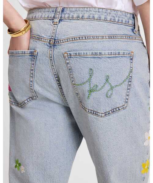 kate spade new york（ケイトスペード ニューヨーク）の「フローラル エンブロイダード ジーンズ（デニムパンツ・レディース・ブルー・25/26/24）」の2枚目の写真