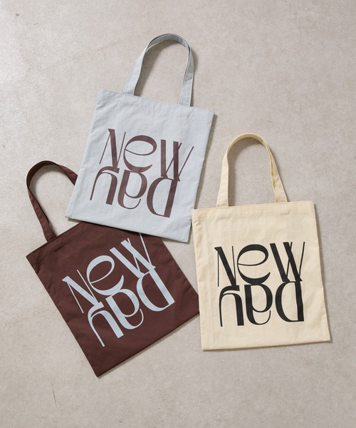 COLONY 2139（コロニートゥーワンスリーナイン）の「ナイロンショートハンドバッグ（ハンドバッグ・レディース・アイボリー/サックスブルー/モカ・FREE）」の21枚目の写真