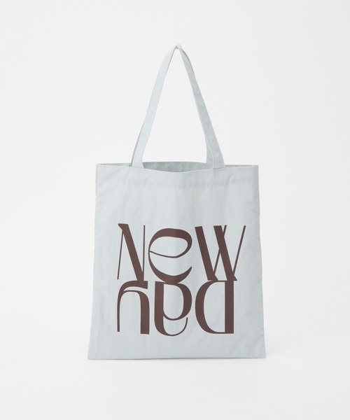 COLONY 2139（コロニートゥーワンスリーナイン）の「ナイロンショートハンドバッグ（ハンドバッグ・レディース・アイボリー/サックスブルー/モカ・FREE）」の15枚目の写真